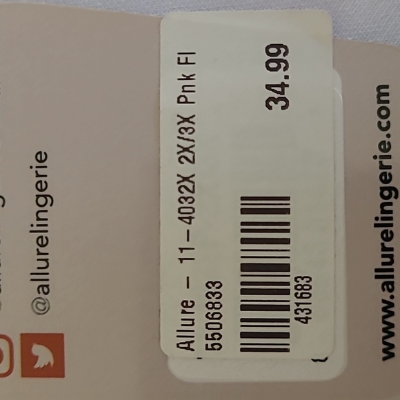 Lingerie - Picture 7 of 7